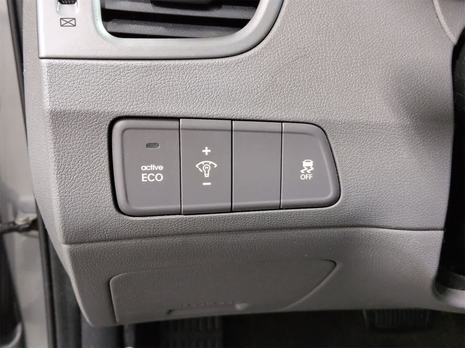 Thumbnail: 2014 Hyundai Elantra - 24