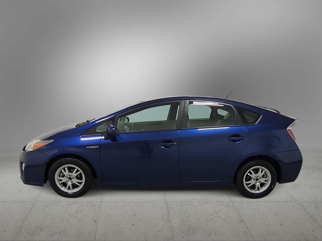 Thumbnail: 2010 Toyota Prius - 5