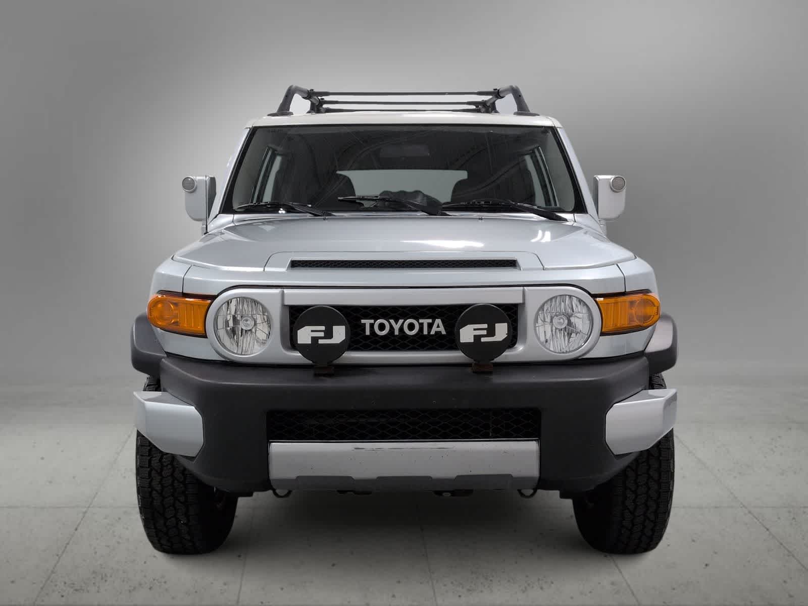 Thumbnail: 2008 Toyota FJ Cruiser - 3