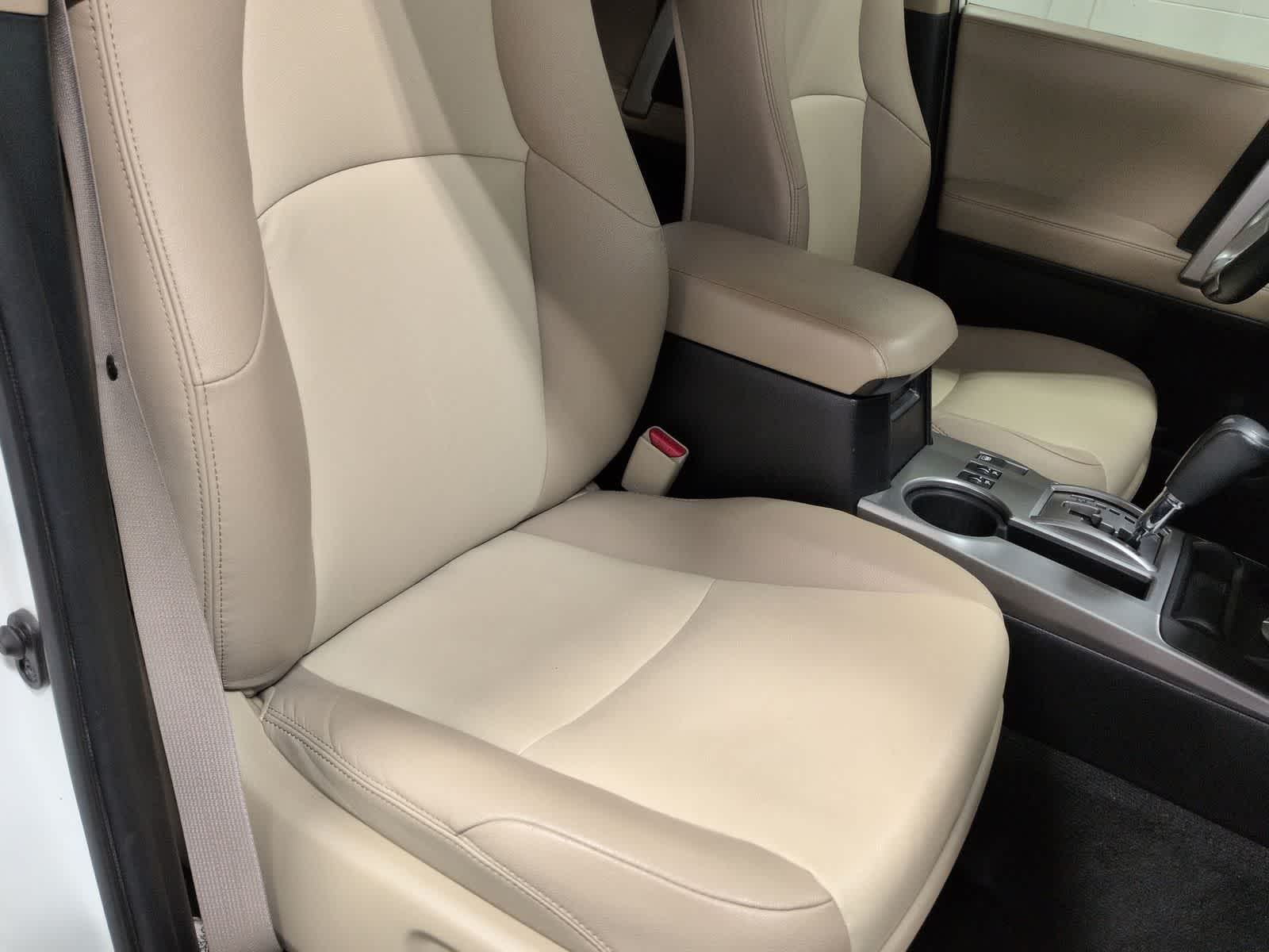 Thumbnail: 2015 Toyota 4Runner - 22