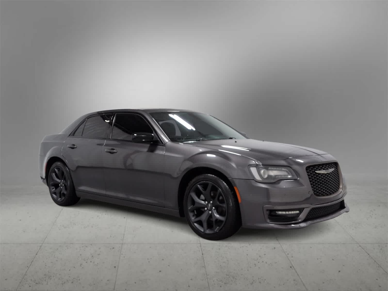 Thumbnail: 2022 Chrysler 300 - 2