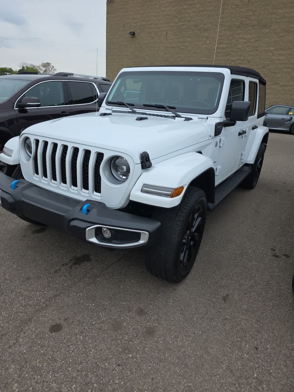 Used 2023 Jeep Wrangler 4xe Sahara SUV