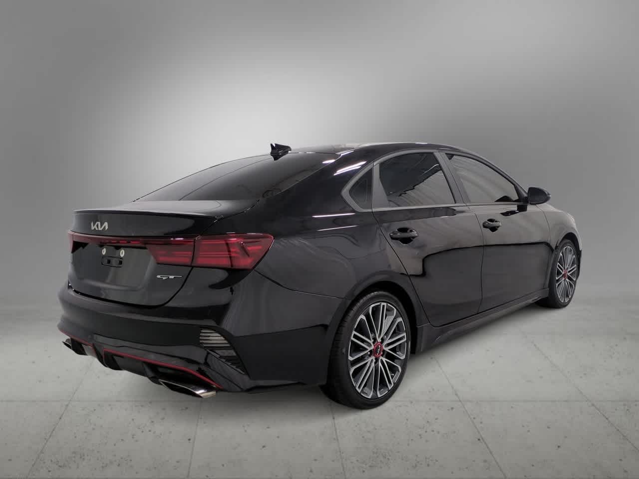 Thumbnail: 2022 Kia Forte - 8