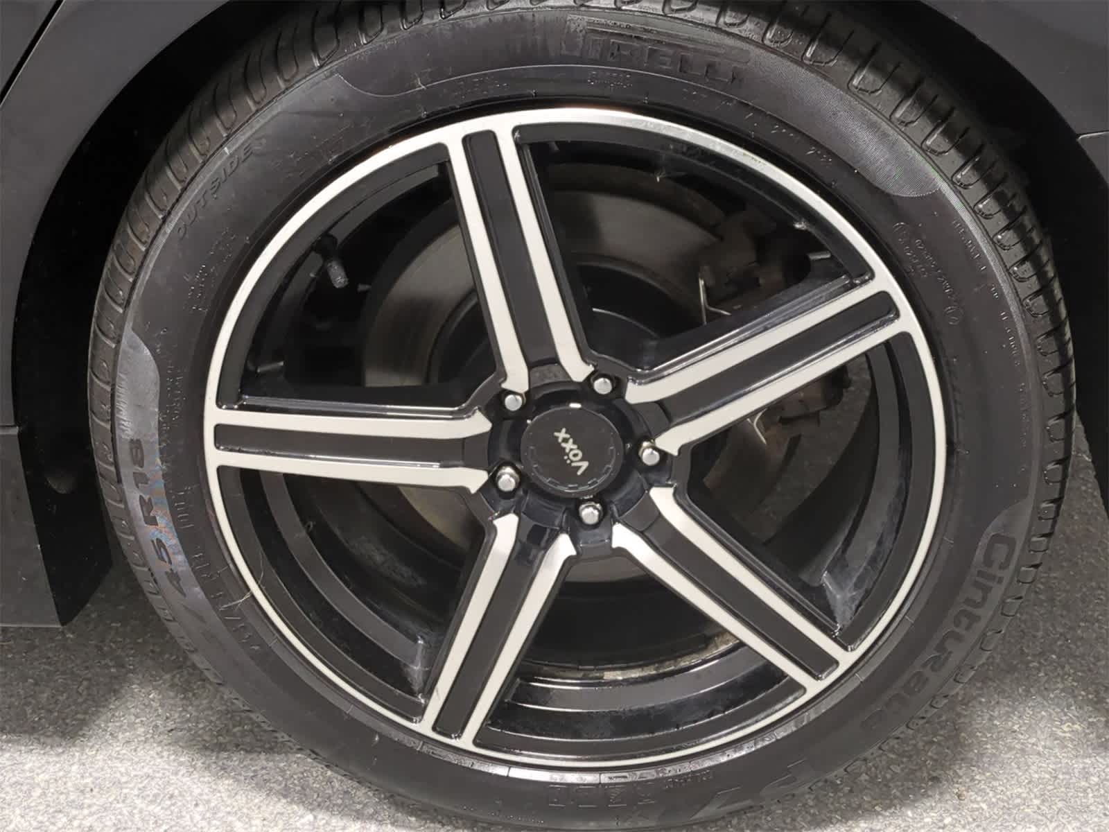 Thumbnail: 2016 Lincoln MKZ - 14