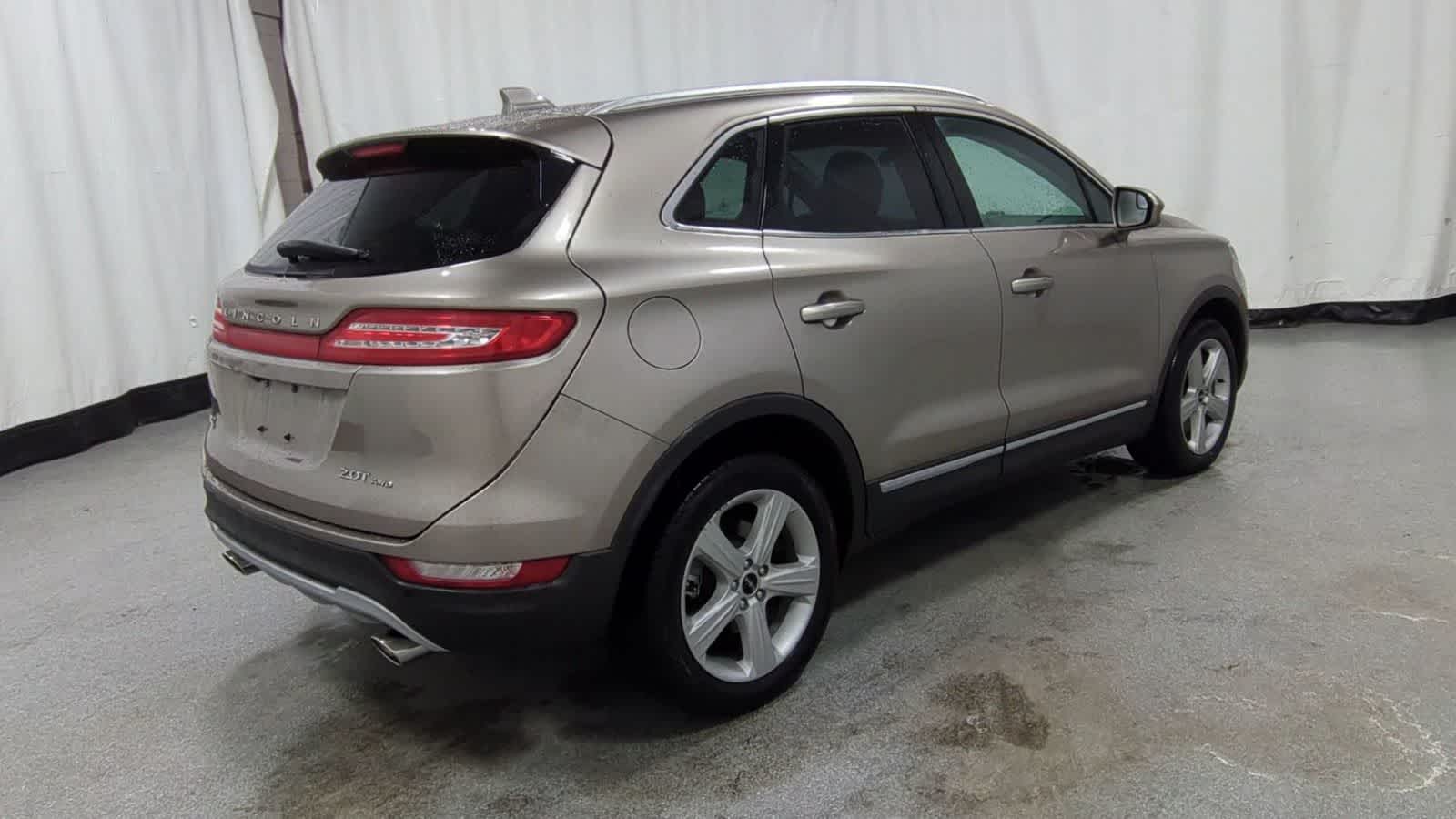 Thumbnail: 2018 Lincoln MKC - 8