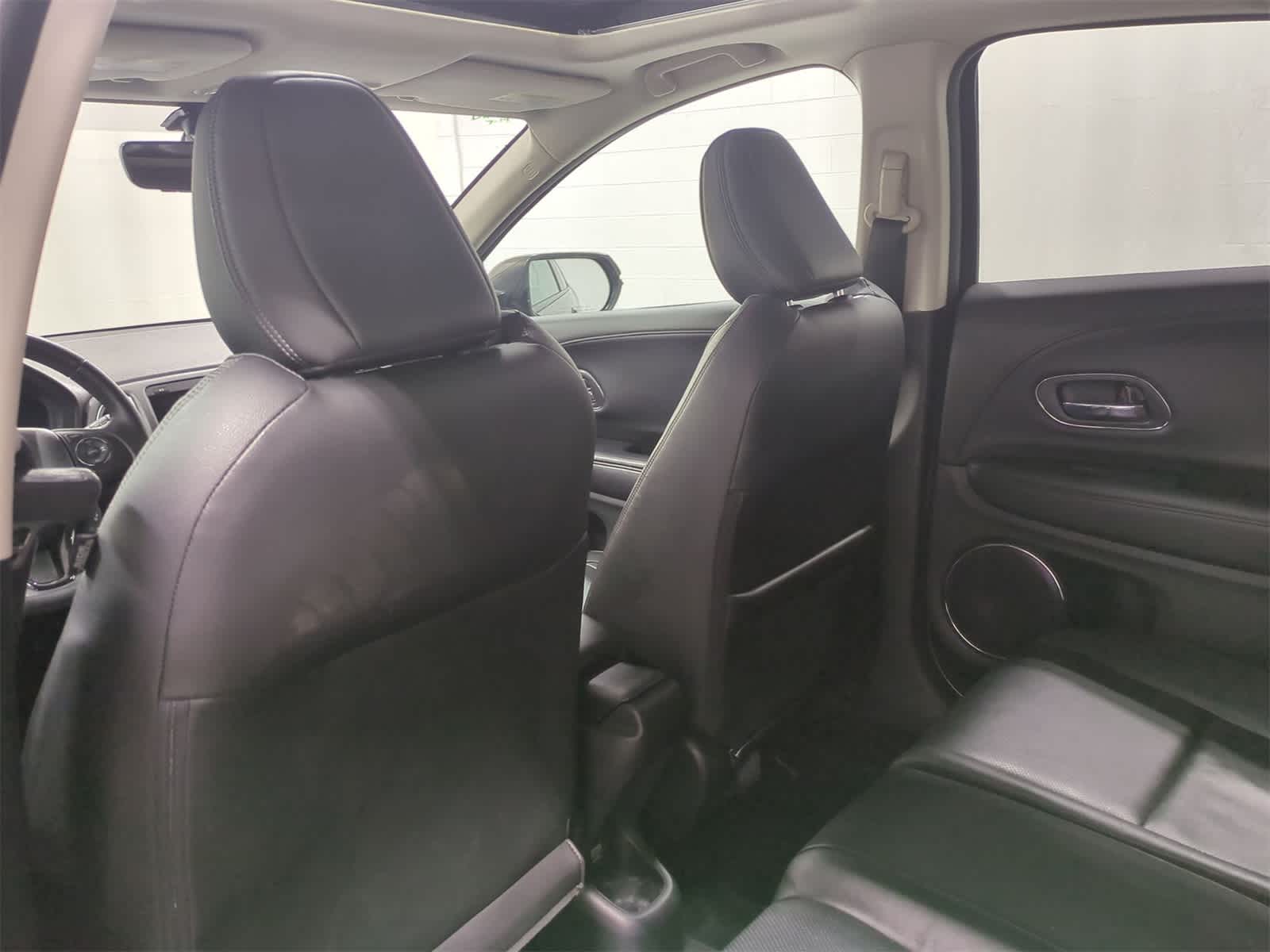 Thumbnail: 2019 Honda HR-V - 19