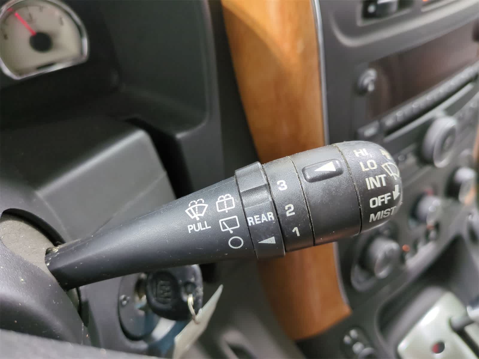Thumbnail: 2006 Saturn VUE - 24
