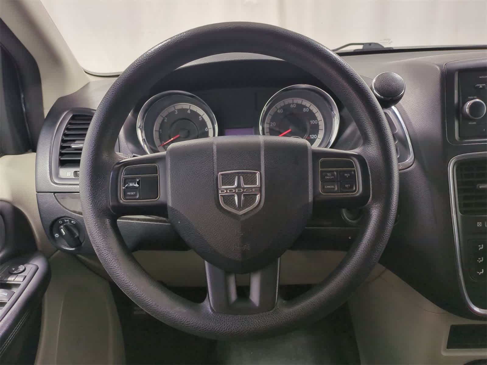 Thumbnail: 2013 Dodge Grand Caravan - 23