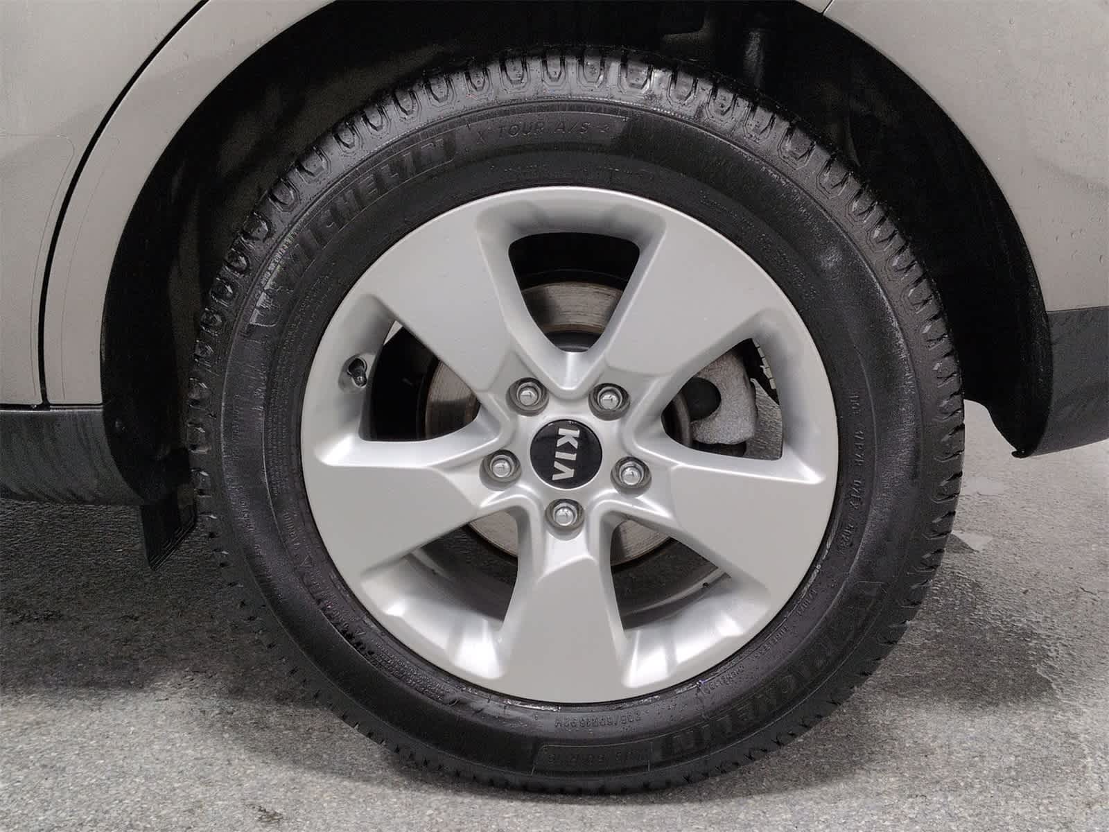 Thumbnail: 2018 Kia Soul - 14