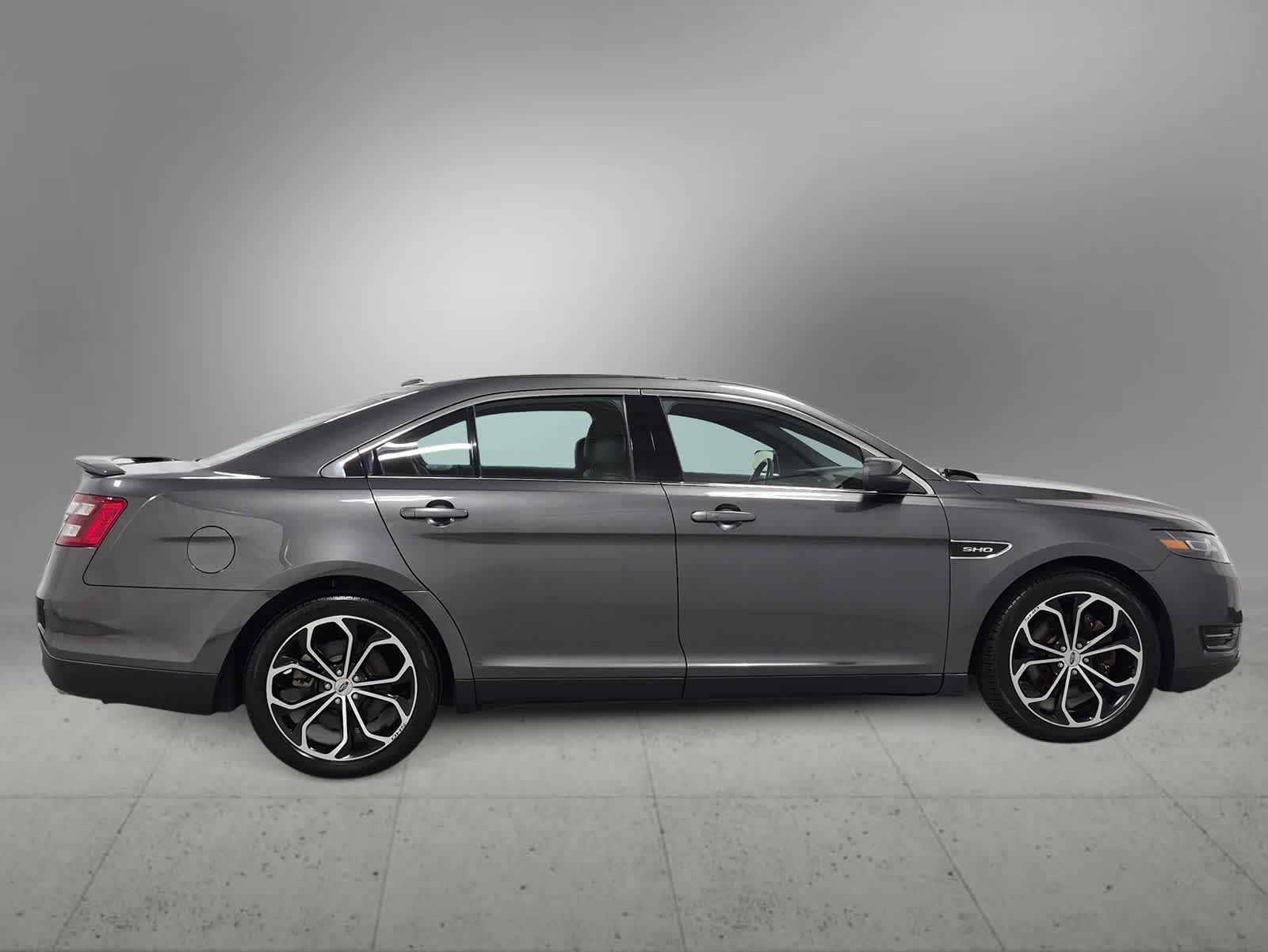 Thumbnail: 2018 Ford Taurus - 9