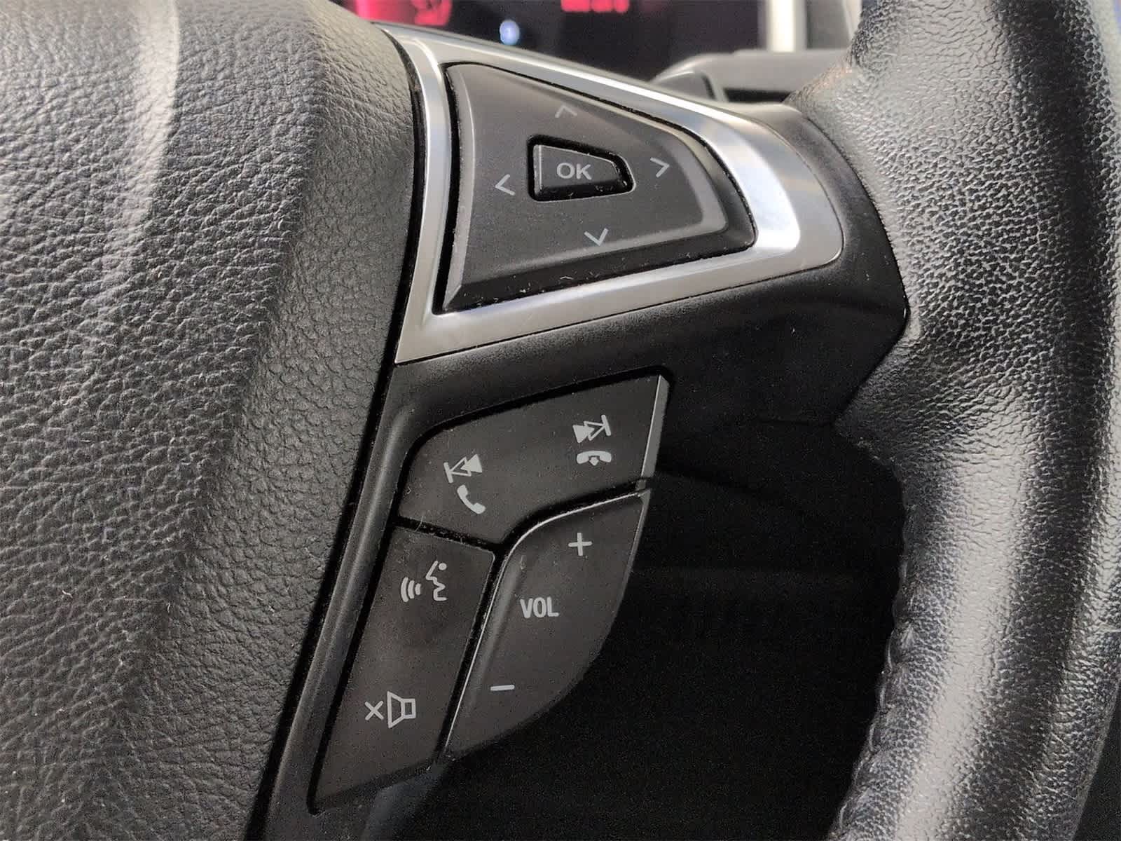 Thumbnail: 2020 Ford Edge - 24