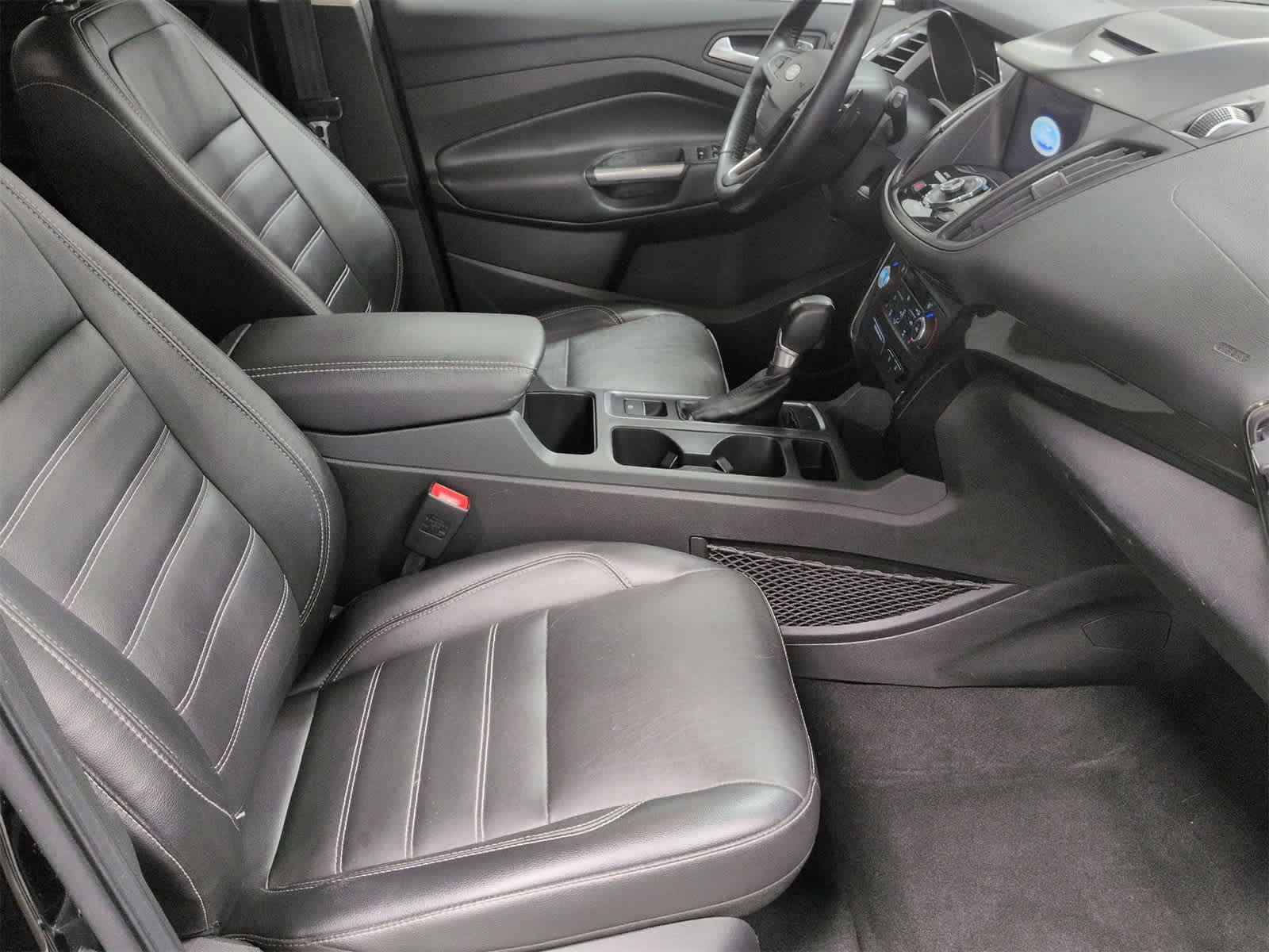 Thumbnail: 2017 Ford Escape - 21