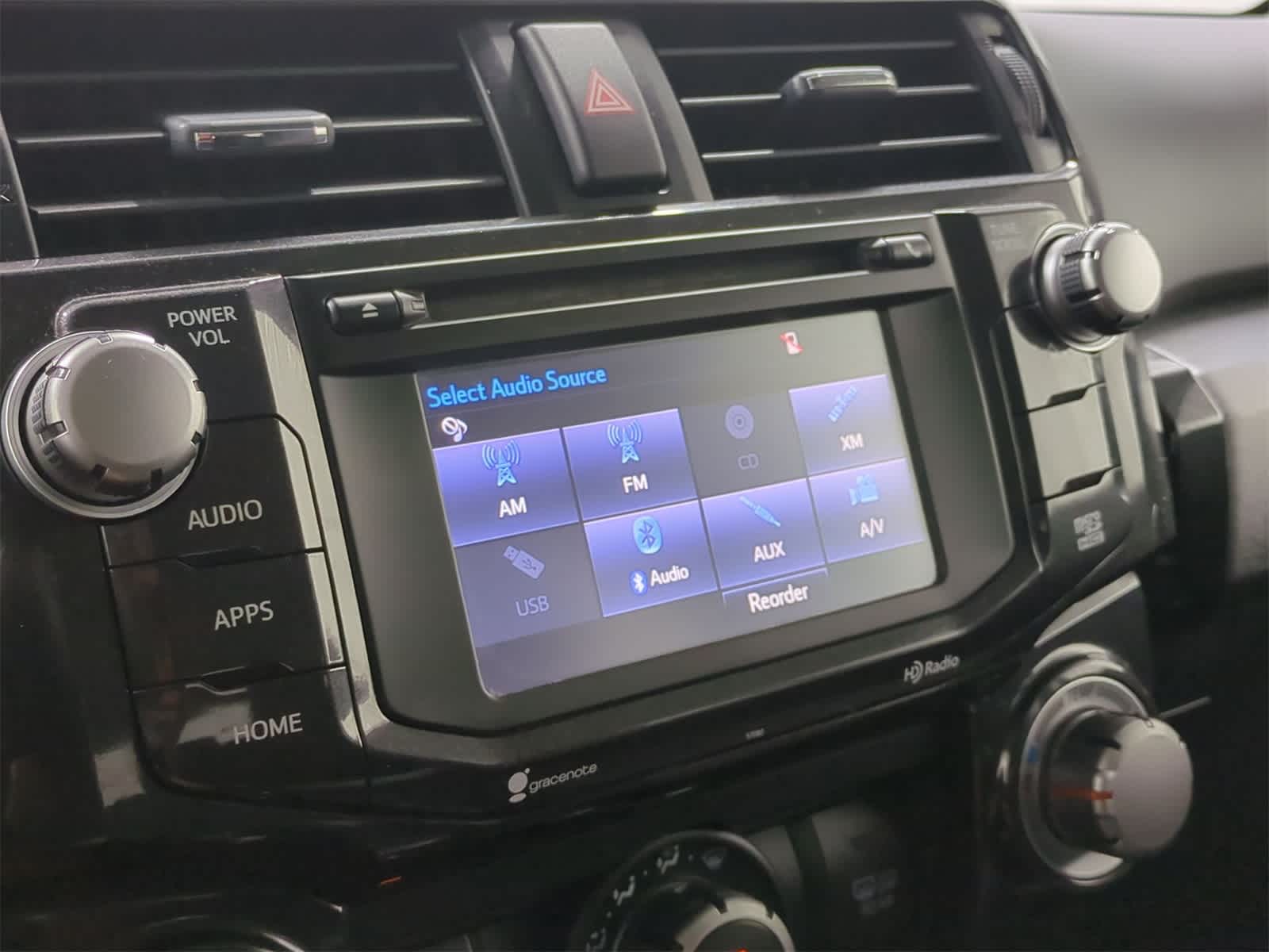 Thumbnail: 2015 Toyota 4Runner - 28