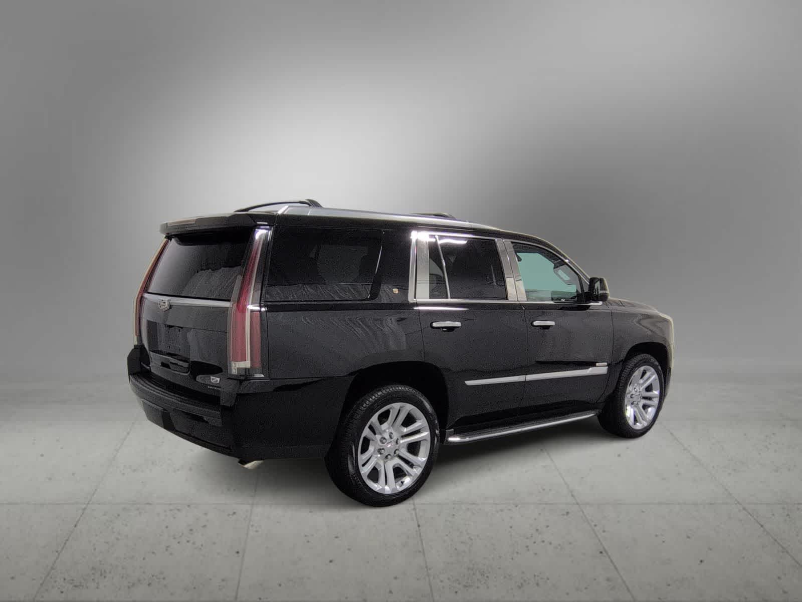 Thumbnail: 2017 Cadillac Escalade - 7