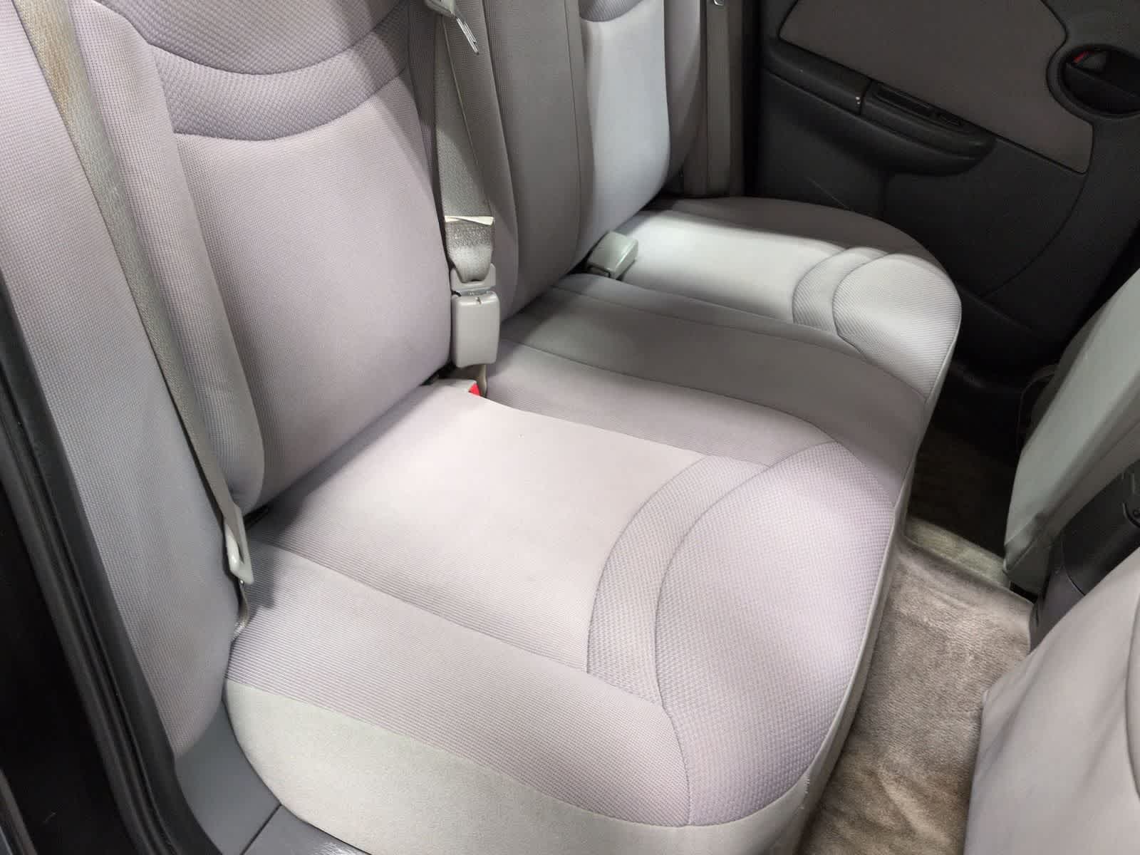 Thumbnail: 2004 Saturn Ion - 20