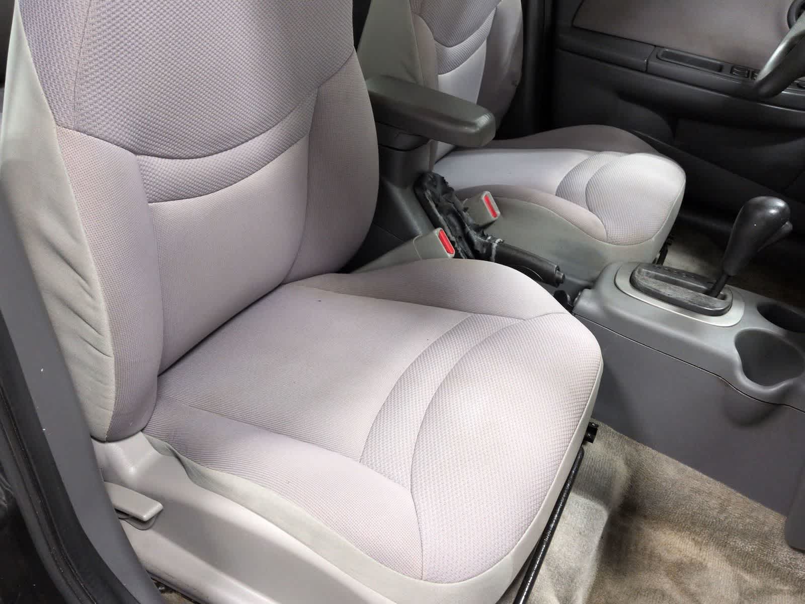 Thumbnail: 2004 Saturn Ion - 21