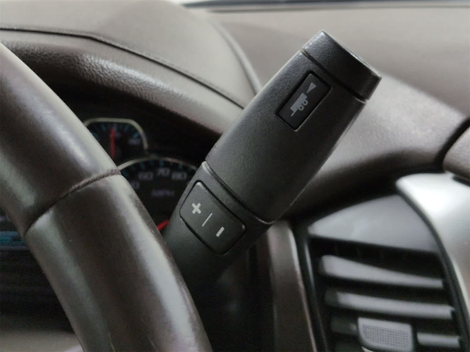 Thumbnail: 2015 Chevrolet Suburban - 30