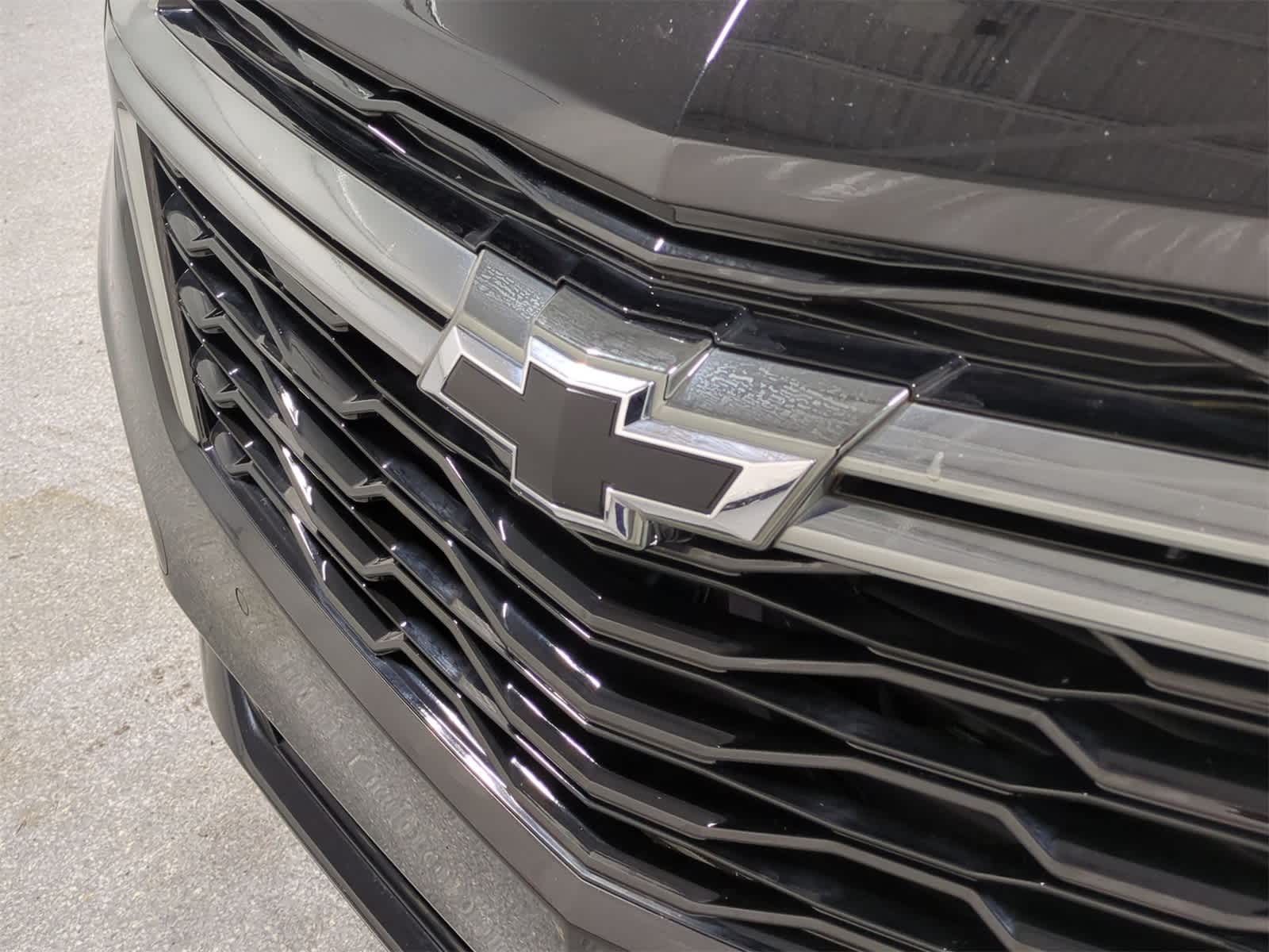 Thumbnail: 2022 Chevrolet Equinox - 12