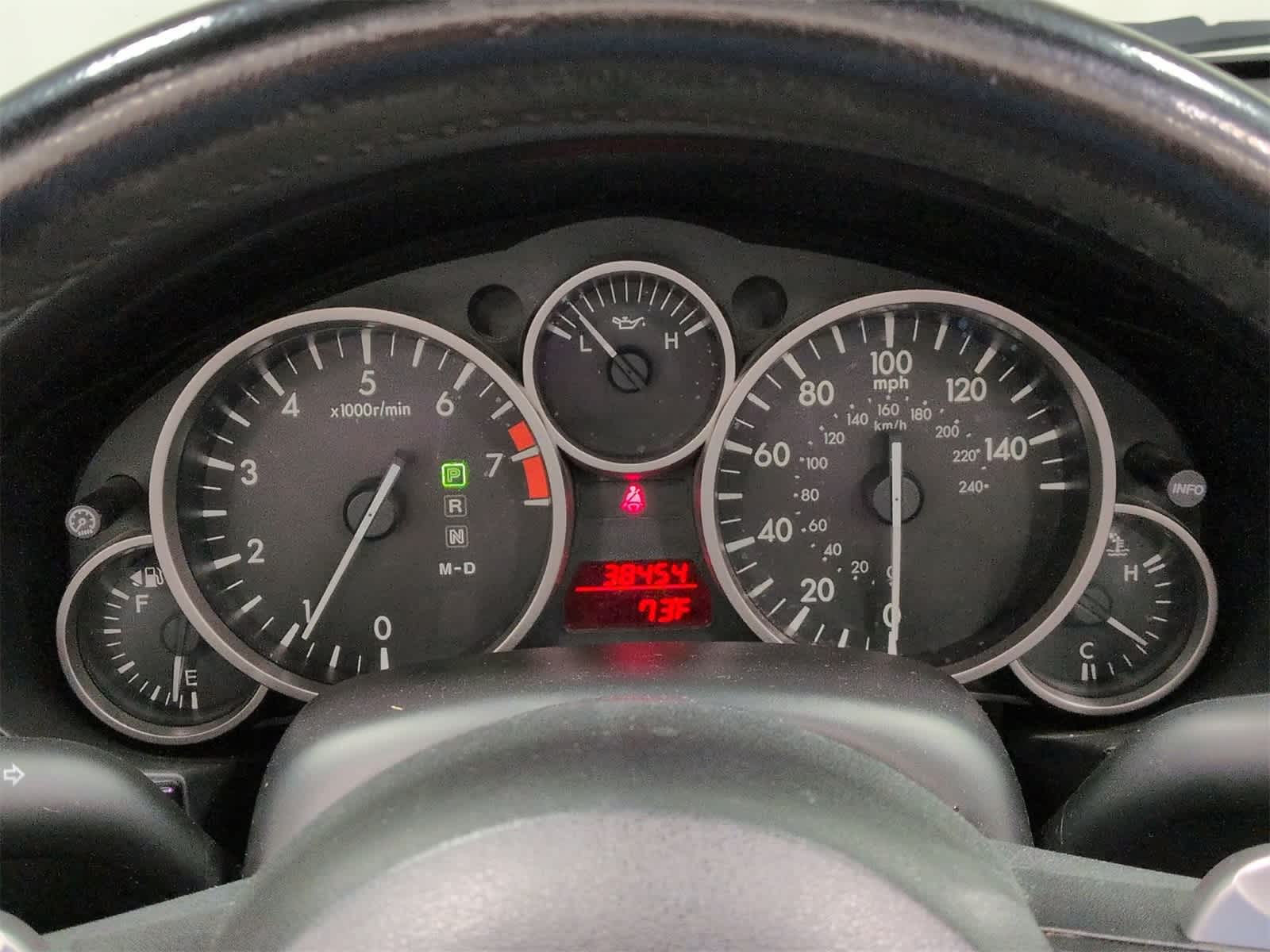 Thumbnail: 2013 Mazda MX-5 Miata - 32