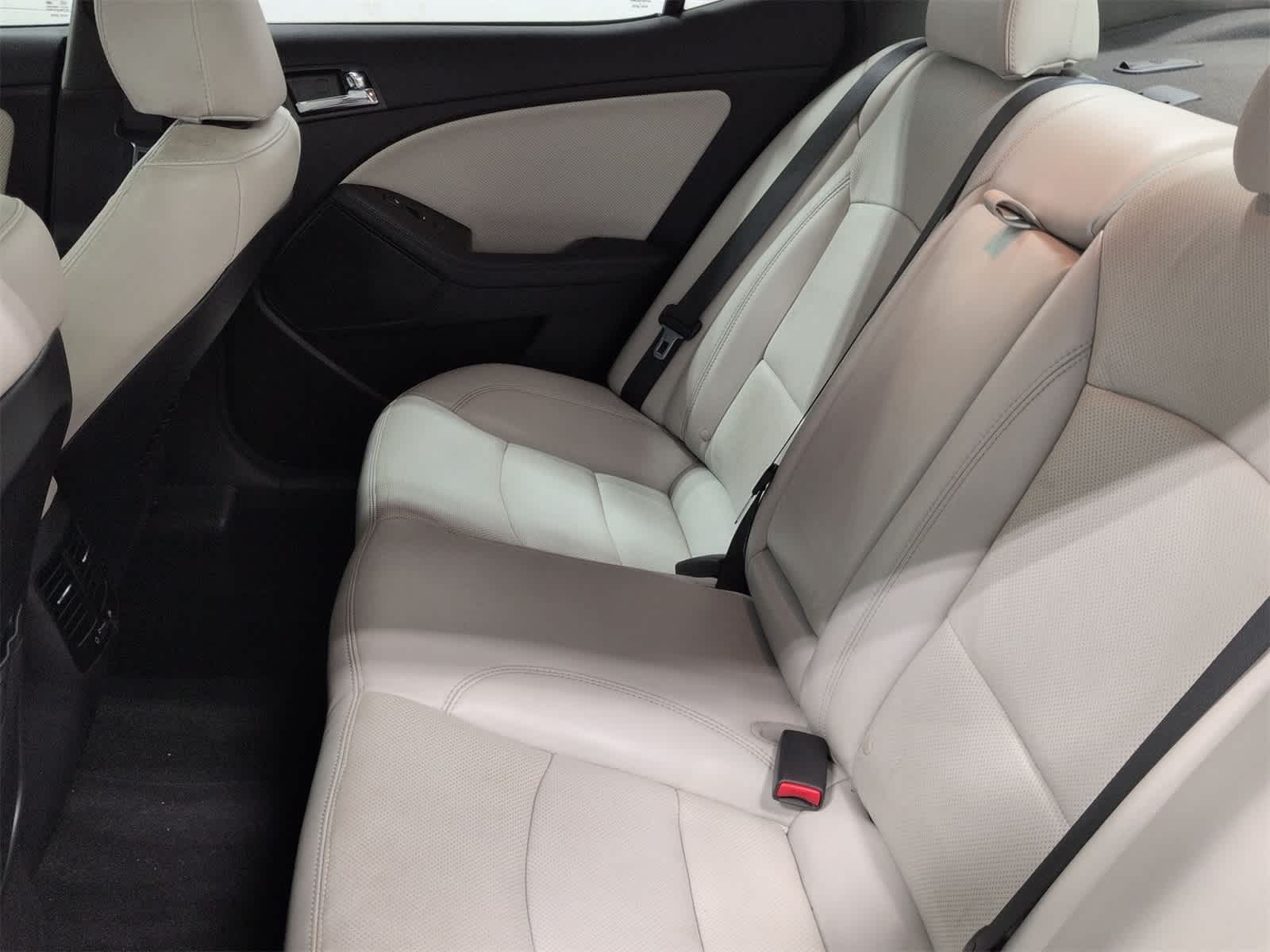Thumbnail: 2013 Kia Optima - 21