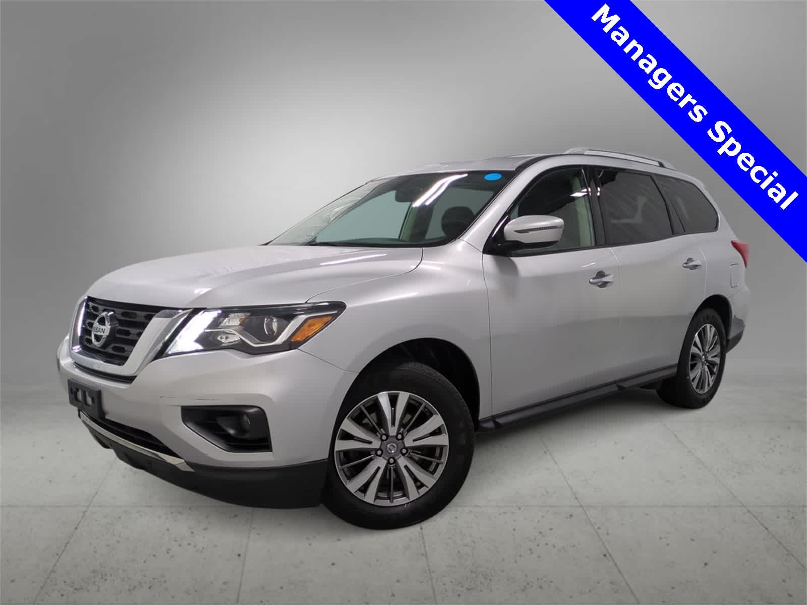 2018 Nissan Pathfinder SV -
                  Farmington Hills, MI