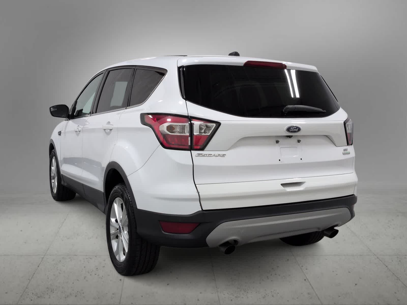 Thumbnail: 2017 Ford Escape - 6