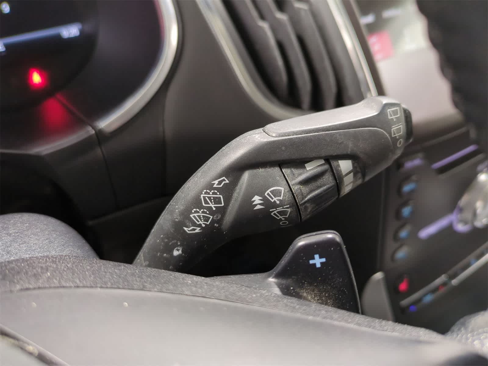 2018 Ford Edge Titanium 26