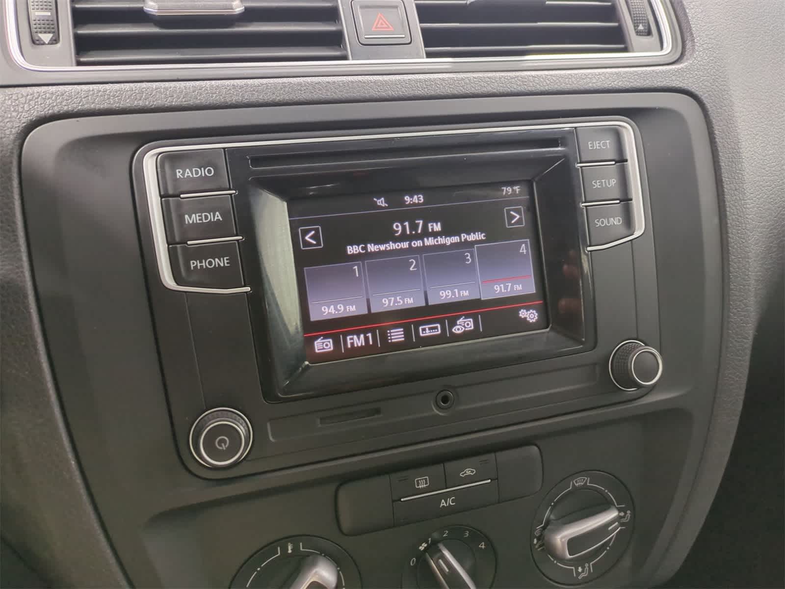 2017 Volkswagen Jetta S 28