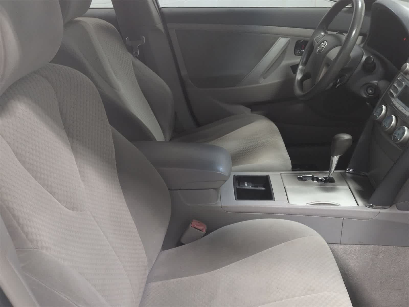 Thumbnail: 2009 Toyota Camry - 21