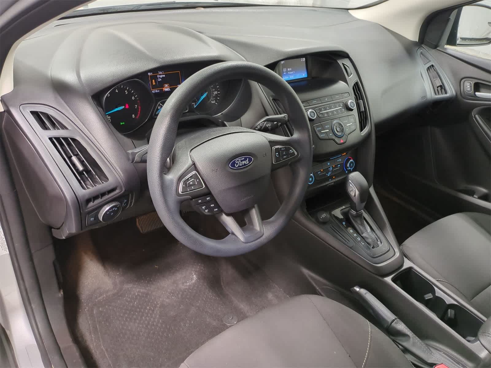 Thumbnail: 2018 Ford Focus - 10