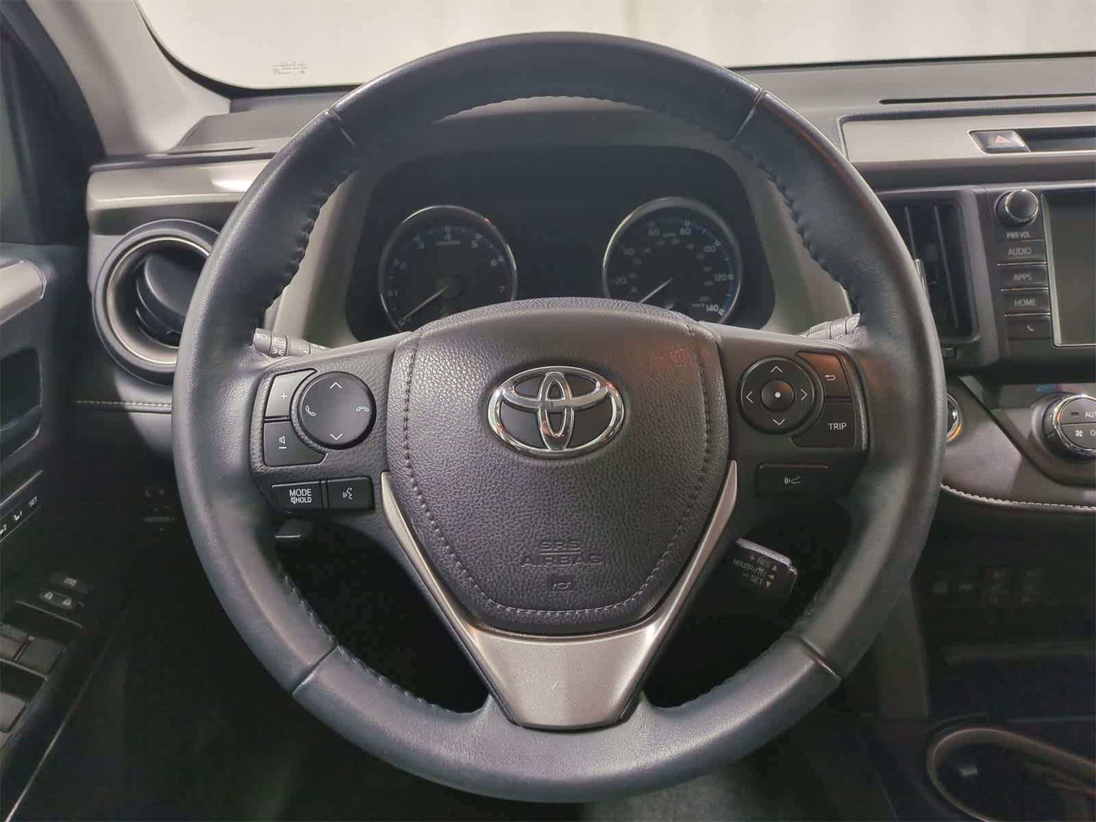 Thumbnail: 2017 Toyota RAV4 - 25
