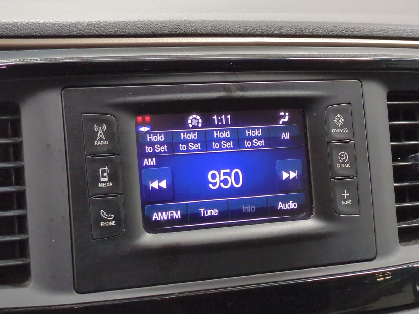 Thumbnail: 2017 Chrysler Pacifica - 27