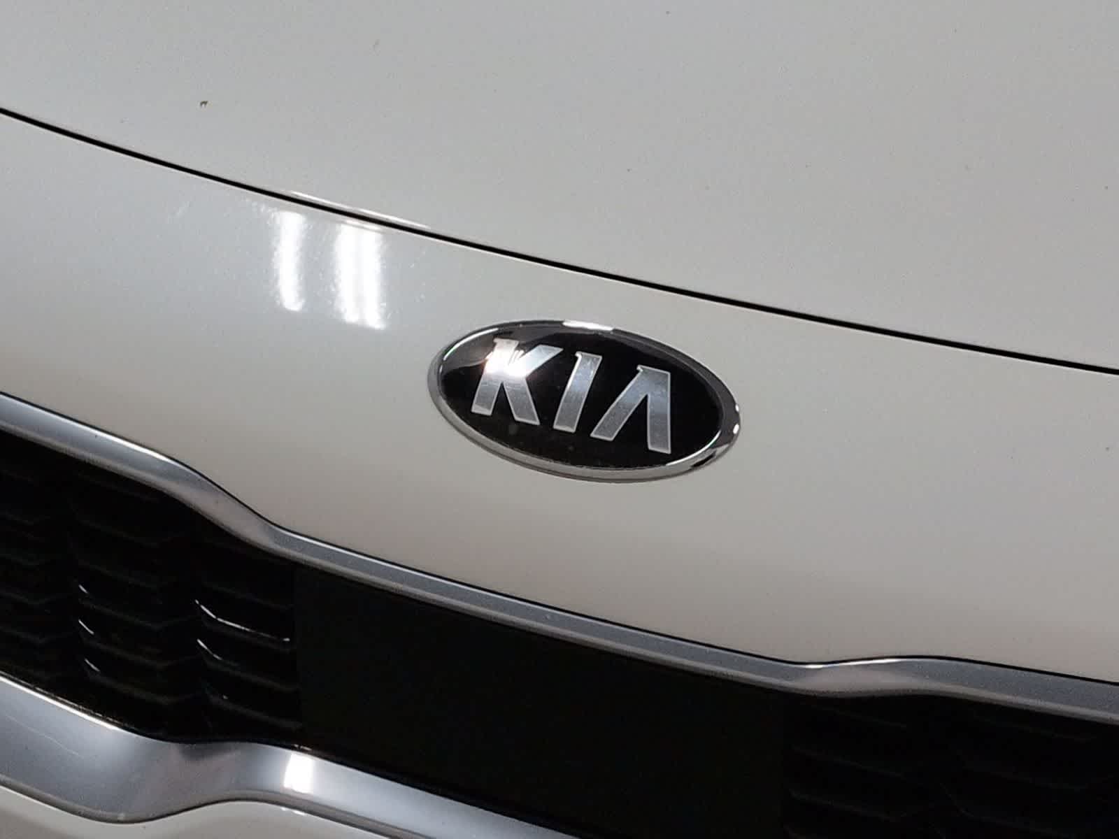 Thumbnail: 2019 Kia Stinger - 12