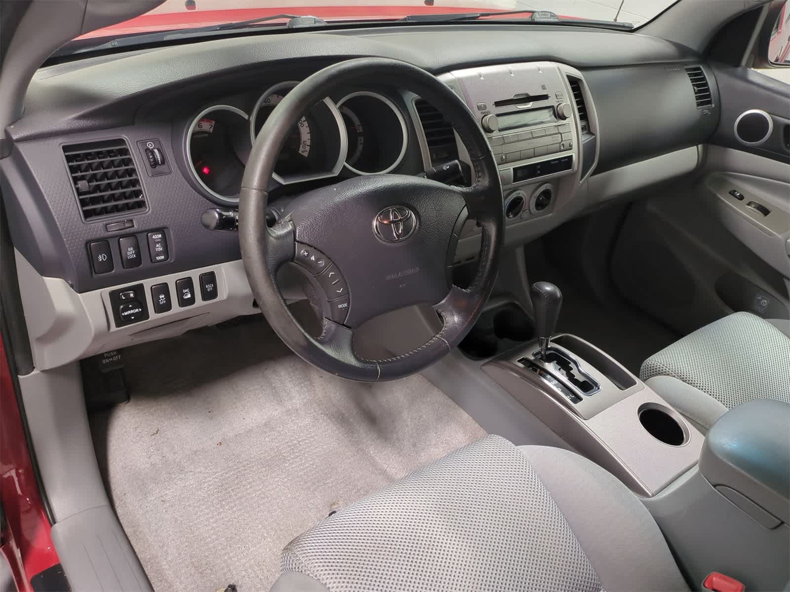Thumbnail: 2011 Toyota Tacoma - 10
