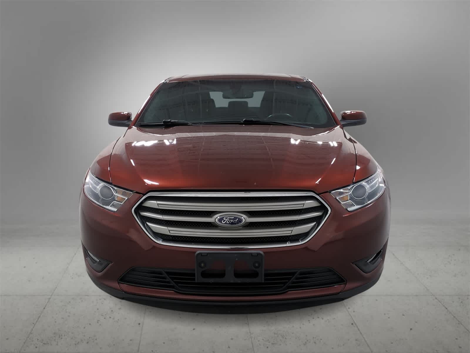Thumbnail: 2016 Ford Taurus - 3