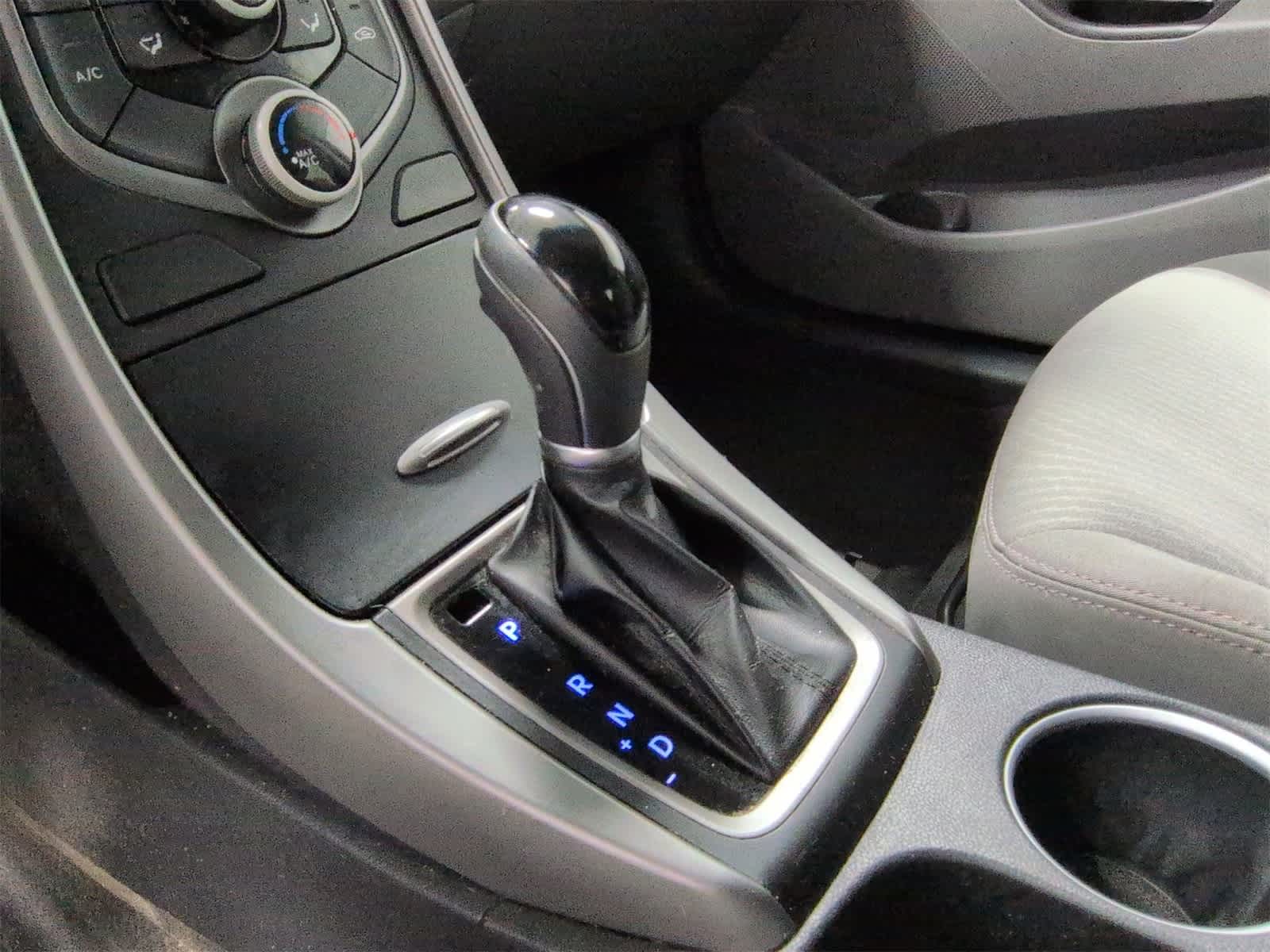 Thumbnail: 2014 Hyundai Elantra - 30