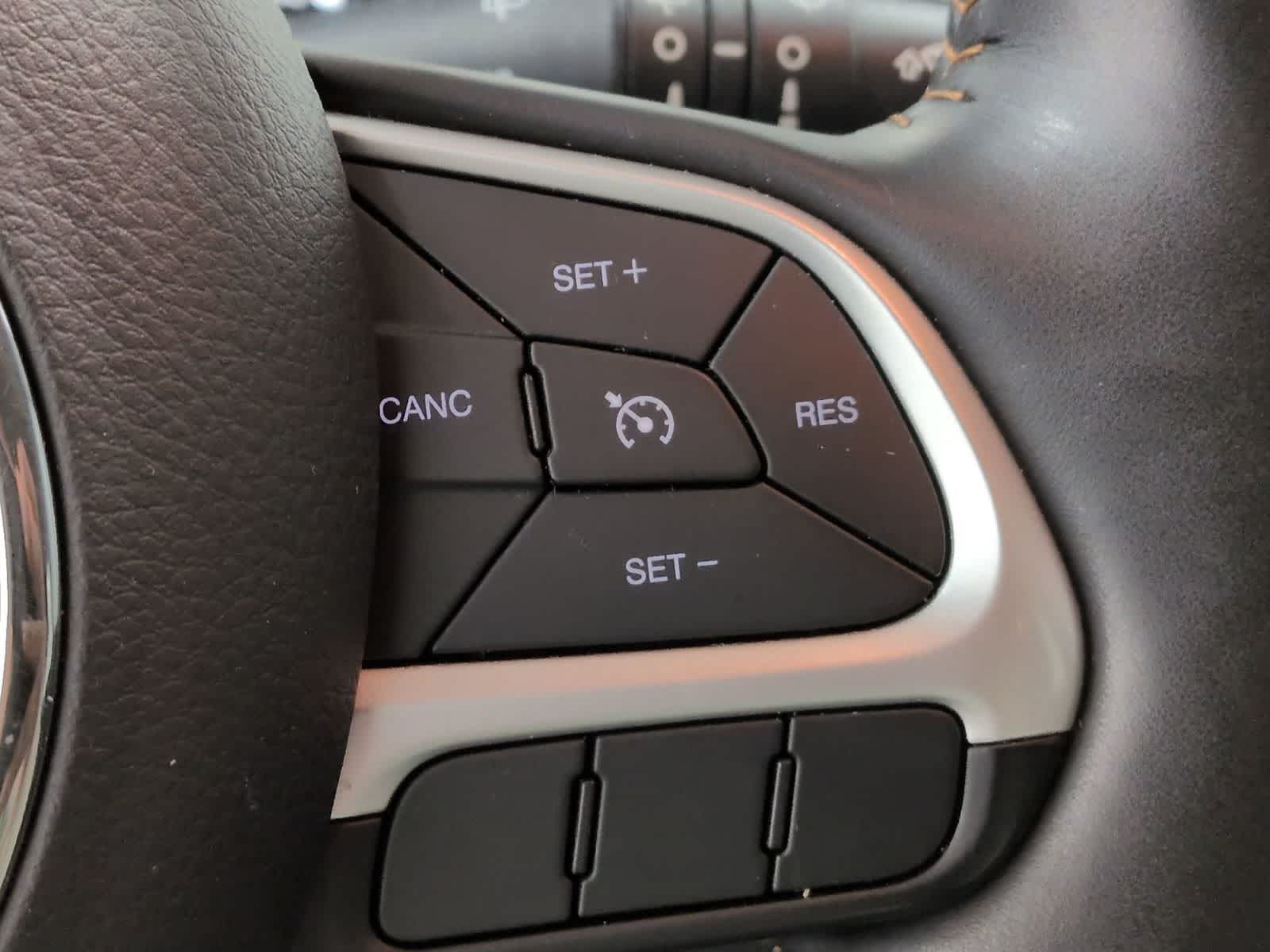 Thumbnail: 2018 Jeep Compass - 25
