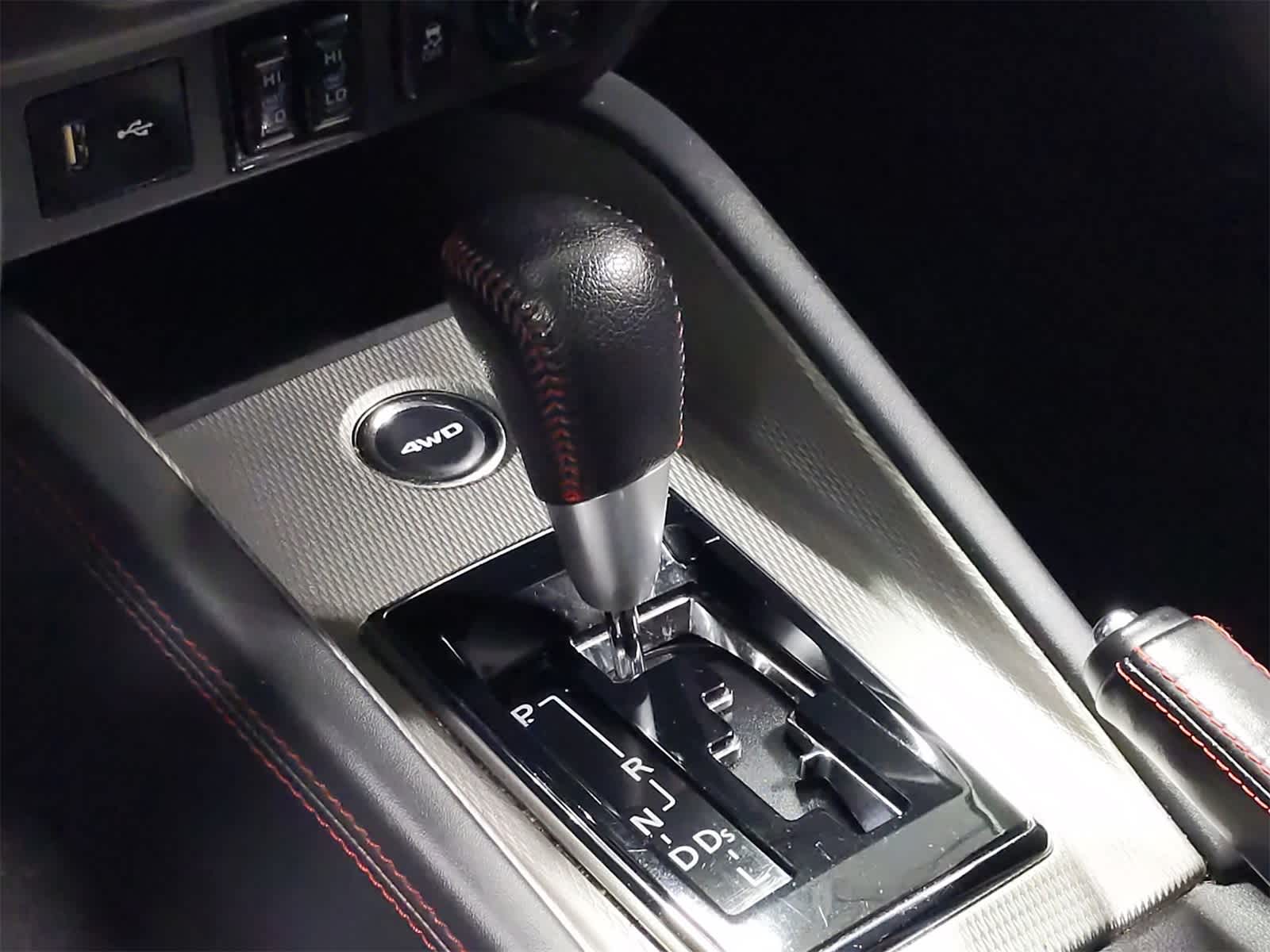 Thumbnail: 2018 Mitsubishi Outlander Sport - 31