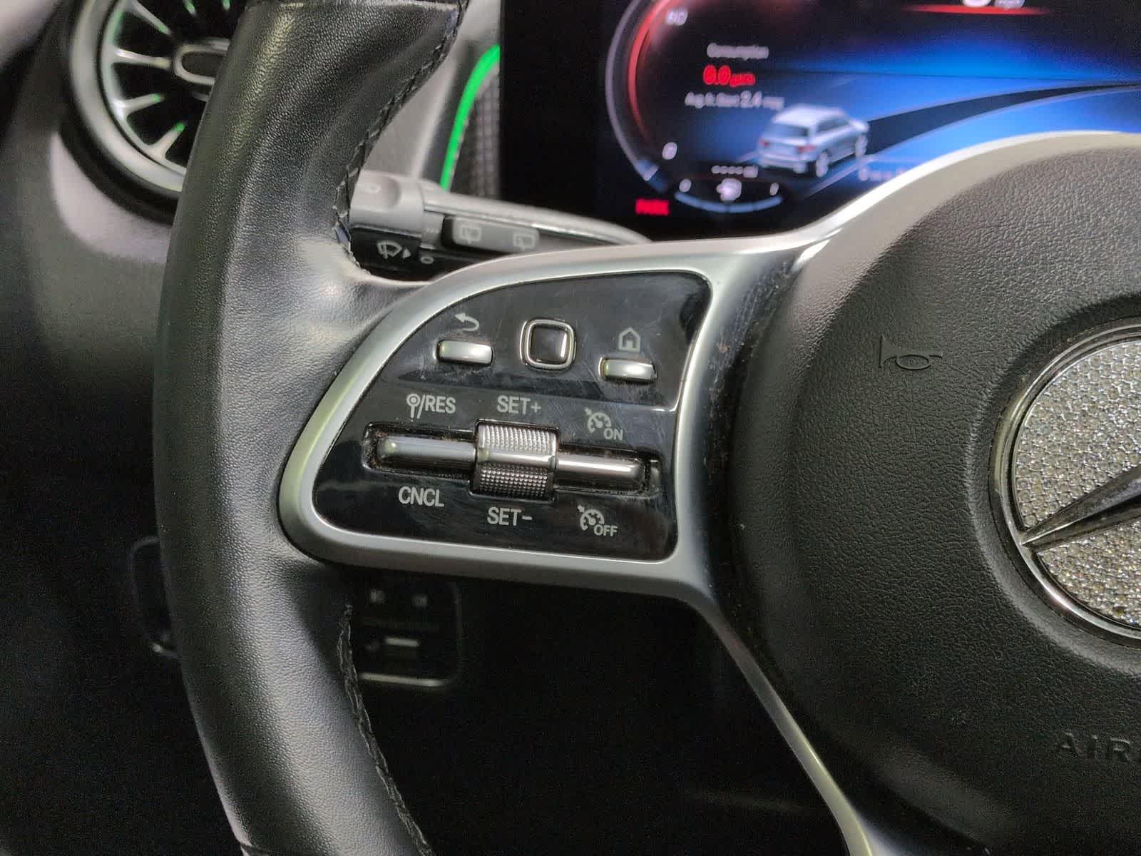 Thumbnail: 2022 Mercedes-Benz GLB - 26