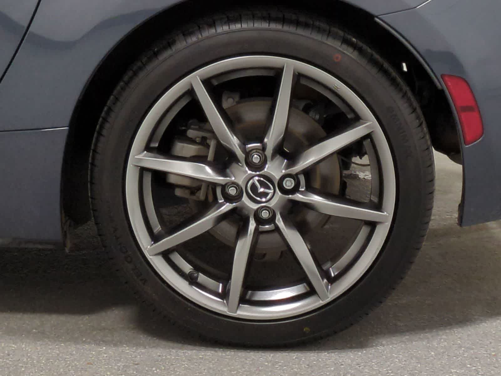 Thumbnail: 2021 Mazda MX-5 Miata - 13