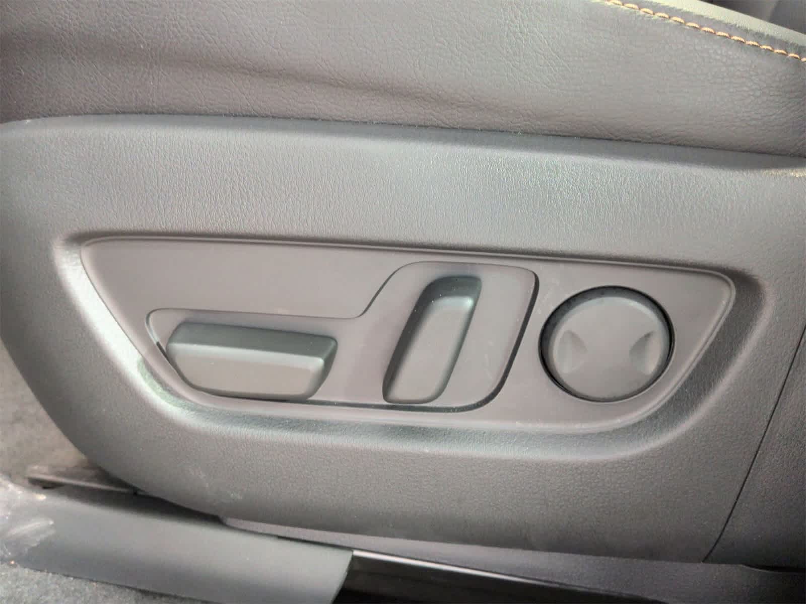 Thumbnail: 2025 Mazda CX-70 - 4