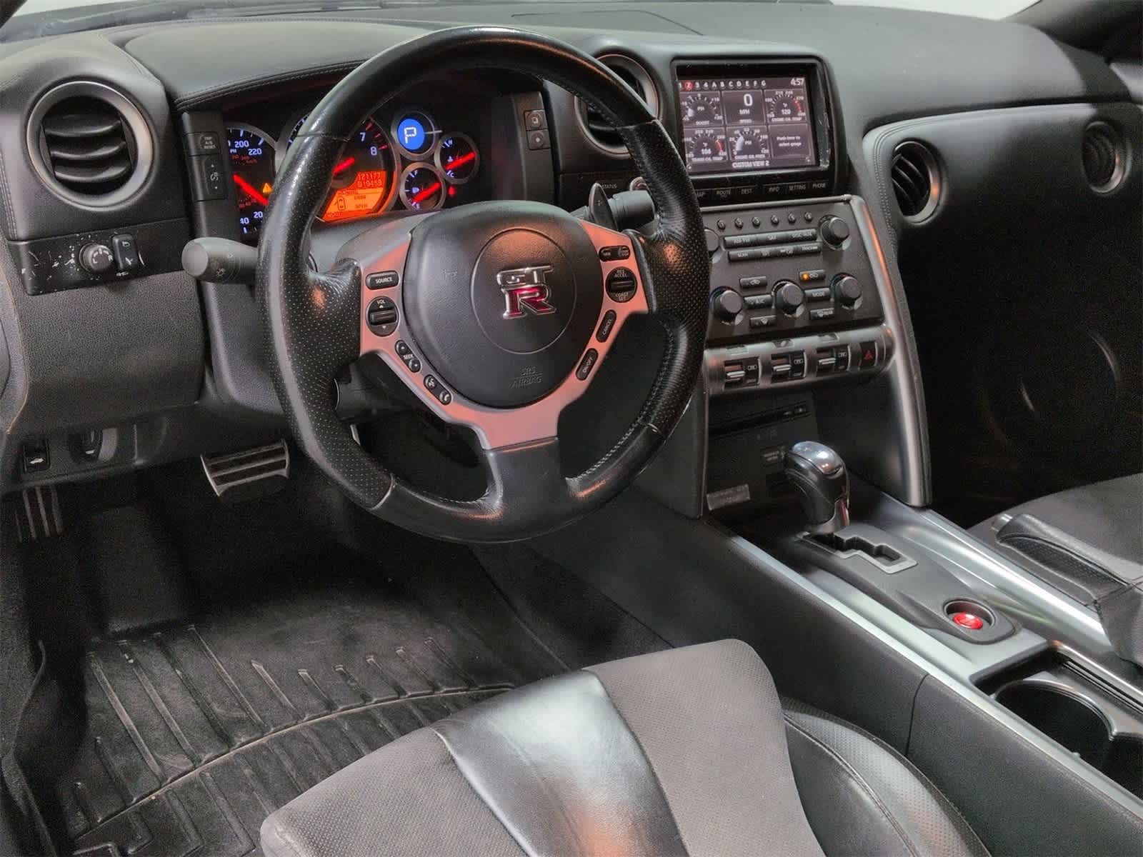 Thumbnail: 2010 Nissan GT-R - 10