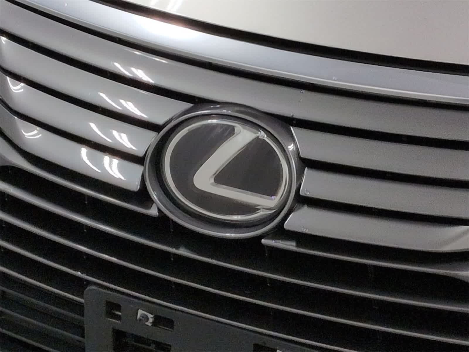 Thumbnail: 2018 Lexus RX - 12