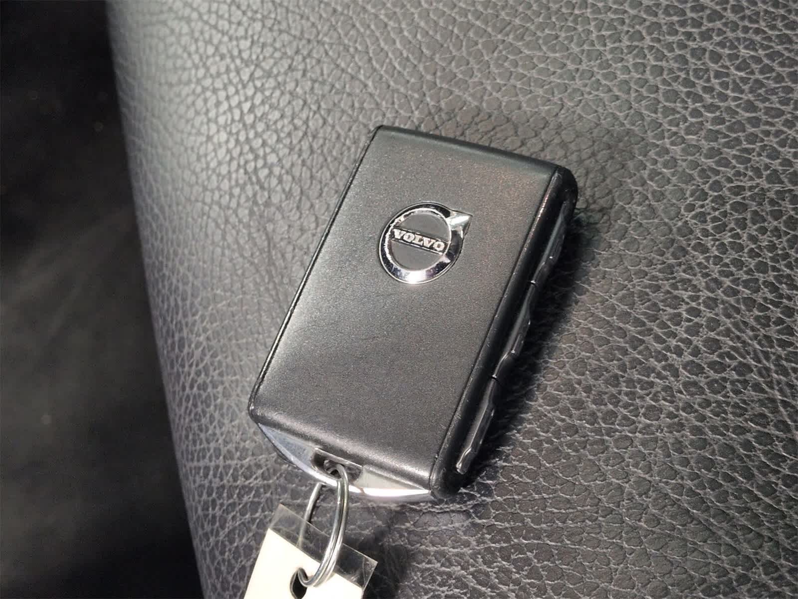 Thumbnail: 2021 Volvo S60 - 37