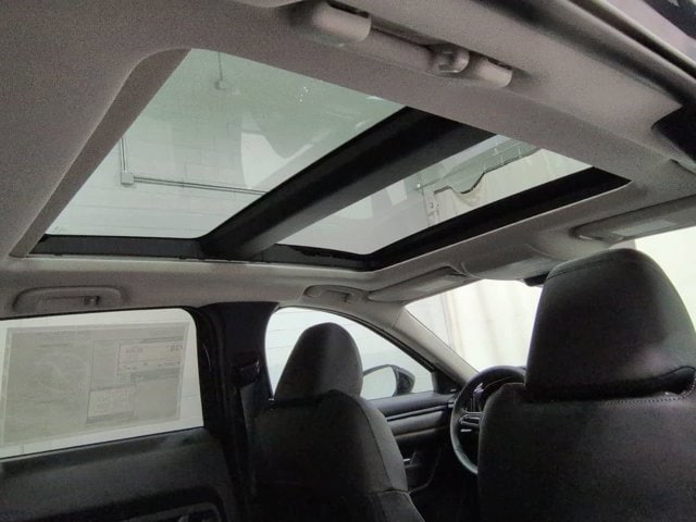 Thumbnail: 2026 Mazda CX-50 - 23