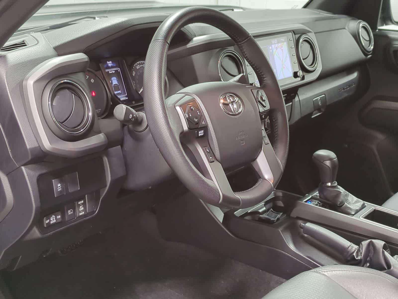 Thumbnail: 2022 Toyota Tacoma - 10