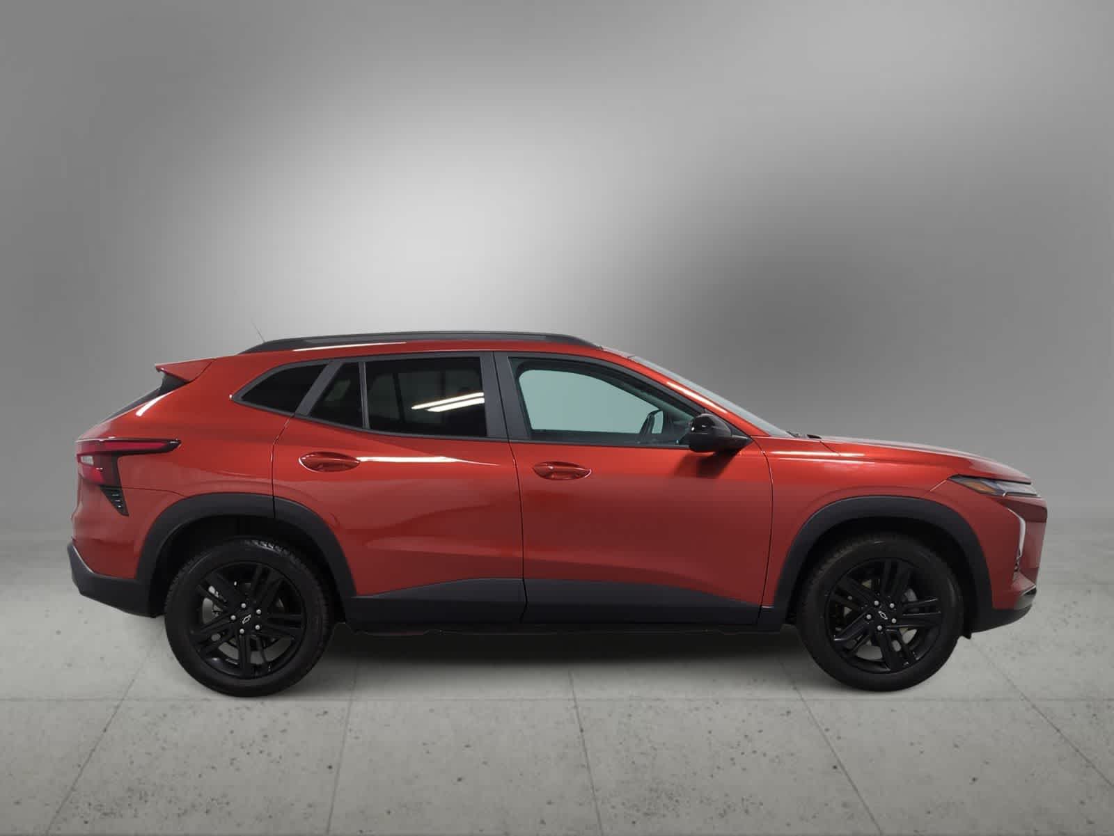 Thumbnail: 2024 Chevrolet Trax - 9