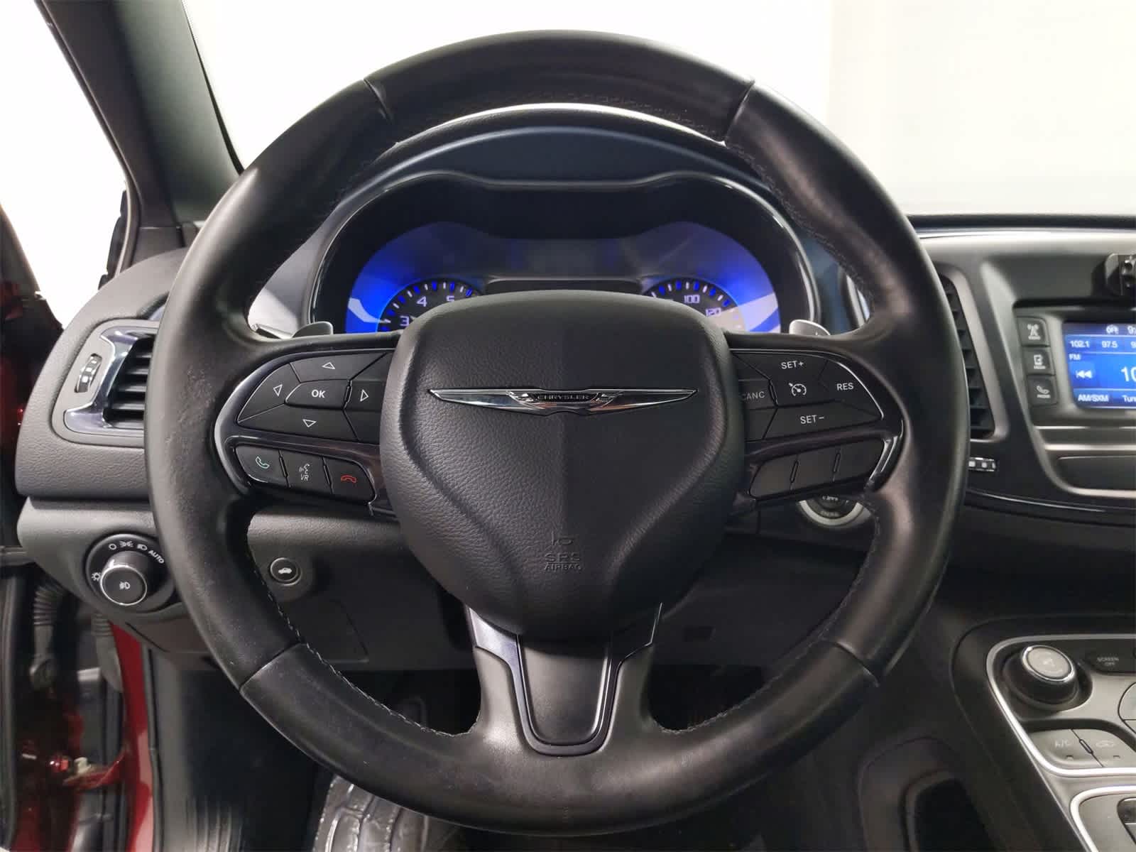 Thumbnail: 2015 Chrysler 200 - 24