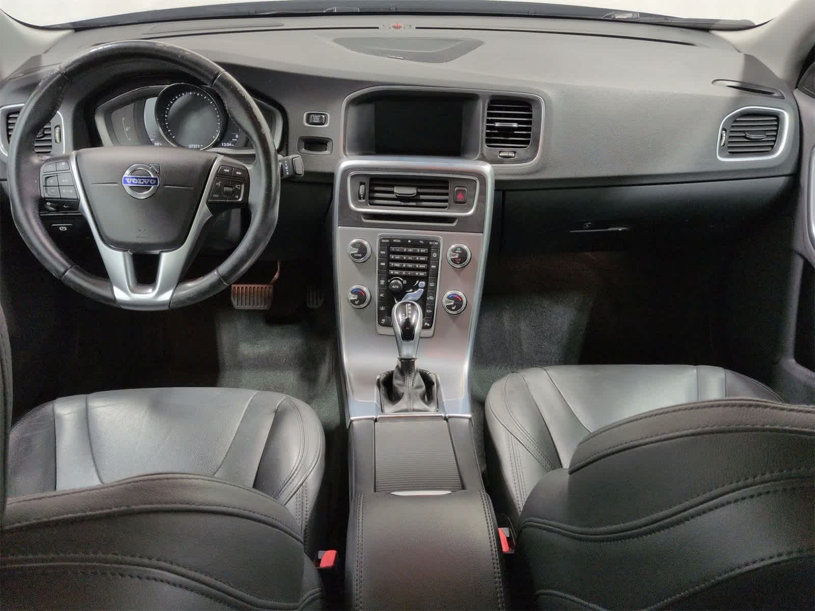Thumbnail: 2017 Volvo S60 - 16