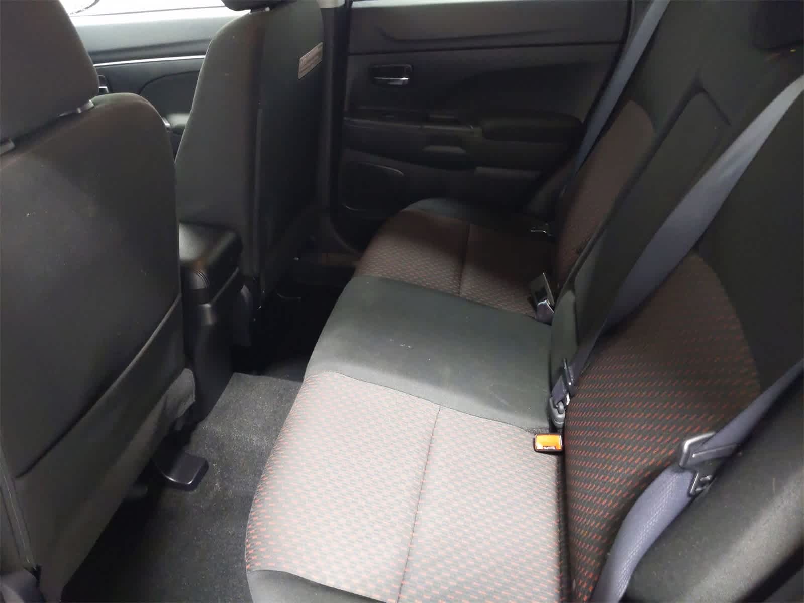 Thumbnail: 2018 Mitsubishi Outlander Sport - 20